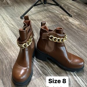 Boots brown